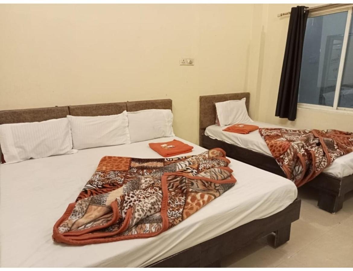 Hotel Mahakal Vishram, Ujjain Dış mekan fotoğraf