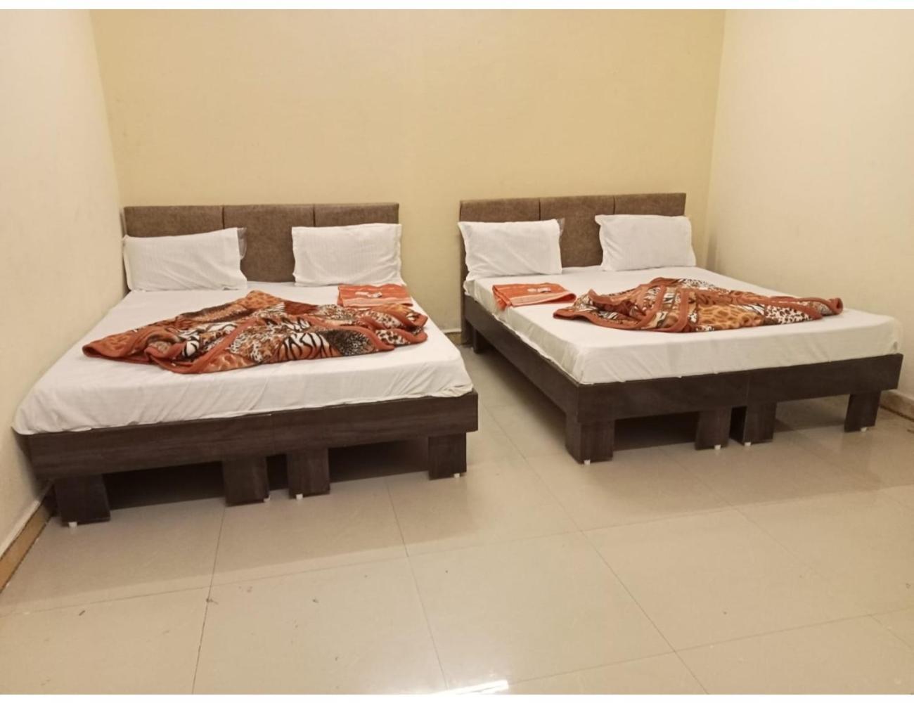 Hotel Mahakal Vishram, Ujjain Dış mekan fotoğraf