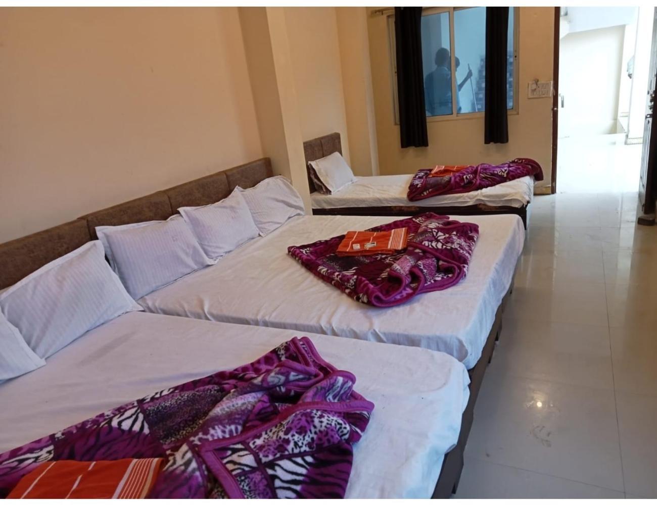 Hotel Mahakal Vishram, Ujjain Dış mekan fotoğraf